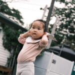 Dora Hsieh Instagram - 怎麼會有一群這麼懂玩懂照顧人懂生活的人們呢 每次開口問需要我做什麼回答都是「坐好！」 讓我廢的理所當然 啊⋯當然也用我差透了的酒量為大家帶來了邊睡覺邊吃雞腳的表演 希望下回 下回我還是想繼續當沒用的我🫶🏻🫶🏻
