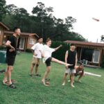 Dora Hsieh Instagram - 怎麼會有一群這麼懂玩懂照顧人懂生活的人們呢 每次開口問需要我做什麼回答都是「坐好！」 讓我廢的理所當然 啊⋯當然也用我差透了的酒量為大家帶來了邊睡覺邊吃雞腳的表演 希望下回 下回我還是想繼續當沒用的我🫶🏻🫶🏻