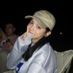 Dora Hsieh Instagram - 怎麼會有一群這麼懂玩懂照顧人懂生活的人們呢 每次開口問需要我做什麼回答都是「坐好！」 讓我廢的理所當然 啊⋯當然也用我差透了的酒量為大家帶來了邊睡覺邊吃雞腳的表演 希望下回 下回我還是想繼續當沒用的我🫶🏻🫶🏻