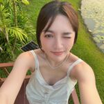 Dora Hsieh Instagram - 今天凌晨四點就起床 但看到了像是奇幻世界的景色 天空超像有魔法的 好讚 真的愛上清邁了啦💛💛 All: @no.11official