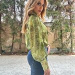 Doretta Papadimitriou Instagram - Το look της ημέρας ☺️ Δεν είχα κάποιον να τραβήξει τις φωτός . Φαίνεται;;😬 #doityourself #lookoftheday #styling