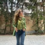 Doretta Papadimitriou Instagram - Το look της ημέρας ☺️ Δεν είχα κάποιον να τραβήξει τις φωτός . Φαίνεται;;😬 #doityourself #lookoftheday #styling