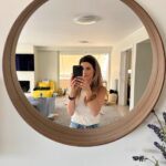 Doretta Papadimitriou Instagram - Βρίσκουμε τη χαρά όπου κι όπως μπορούμε 🌸💚🌟 #life #friends #family