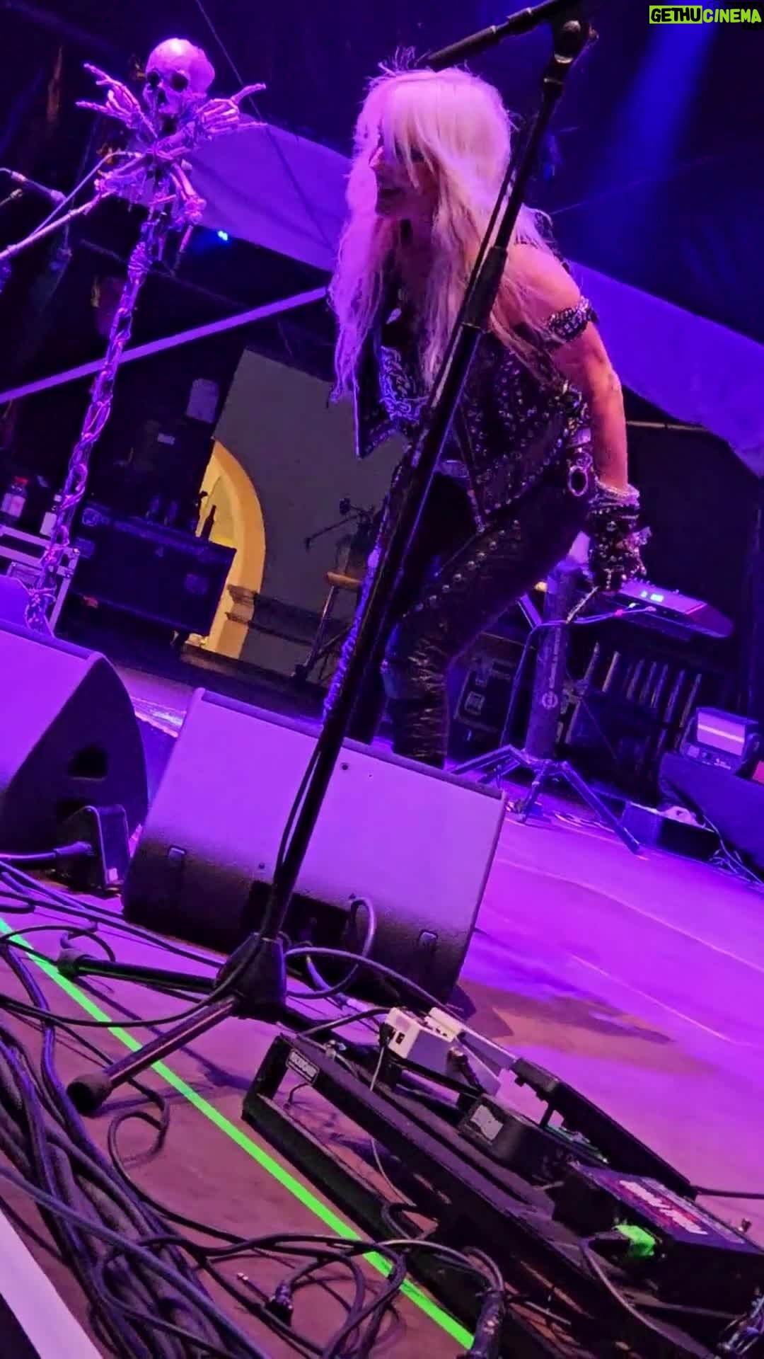 Doro Pesch Instagram - Thanks again to the #Fulda crowd! You guys rocked hard! We love you! 🤘💪❤️🙏 #Love, #Doro - - #basmaas @billhudsongtr @herkenhoff_official @randytblack @kultur.findet.stadt - - #doropesch #conqueress #allweare #warlock #allformetal #triumphandagony #dorofürimmer #metal #heavymetal #rock #metalhead #metalqueen #queenofmetal #fürimmer #metalheads #rocknroll #hairmetal #blondeshavemorefun #vegan #soberlife #nuclearblastrecords @nuclearblastrecords #monstersofrock #monstersofrockradio