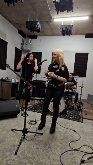 Doro Pesch Instagram - Final rehearsal for Hell's Heroes in #Houston, #Texas!
Sounds like we're ready! Are you?
🤘💪❤️🙏
#Love, #Doro
-
@deedrums 
@nickdouglasmusic 
@chriscafferyofficial 
@tommybolanofficial 
@hellsheroes 
-
-
-
-
#doropesch #conqueress #allweare #warlock #allformetal #triumphandagony #hellsheroes #hellsheroesfestival #johnnydee #tommybolan #chriscaffery #nickdouglas #dorofürimmer #metal #heavymetal #metalqueen #queenofmetal #fürimmer #metalheads #hairmetal #blondeshavemorefun #vegan #soberlife #nuclearblastrecords @nuclearblastrecords #monstersofrock #monstersofrockradio