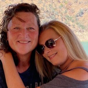 Dot-Marie Jones Instagram - HAPPY VALENTINES TO MY FAVORITE PERSON EVER AND MY ONE TRUE LOVE!!@bridgettcjones  I LOVE YOU FOREVER AND YES INDEED EVERYDAY IS VALENTINES 🥰🥰🥰💕🙏🏻😘🤩 LUCKY 🍀