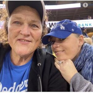 Dot-Marie Jones Instagram - 12 YEARS AGO TODAY I MET (in person)THE ONE WHO WOULD CHANGE MY LIFE FOREVER AND MAKE IT FOREVER BETTER!! HAPPY IN PERSON FINDING THE LOVE OF MY LIFE DAY!!@bridgettcjones YOU MAKE EVERYDAY BETTER!!! I LOVE YOU❤️🤭🥰🙏🏻😭❤️12 YEARS🤭😳🤟🏼❤️🎉🍀🍀🍀🍀🍀