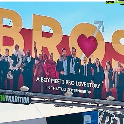 Dot-Marie Jones Instagram - THESE ARE SOME OF MY FAVORITE PEOPLE EVER!!! THIS IS MAGICAL!!! THANK YOU @billyeichner @universalpictures @juddapatow @nicholasstoller #bros #brosthemovie OUT IN THEATERS SEPTEMBER 30th 🤟🏼❤️🤭👏🏻👏🏻👏🏻👏🏻 THANK FOR THE PIC @jimrash