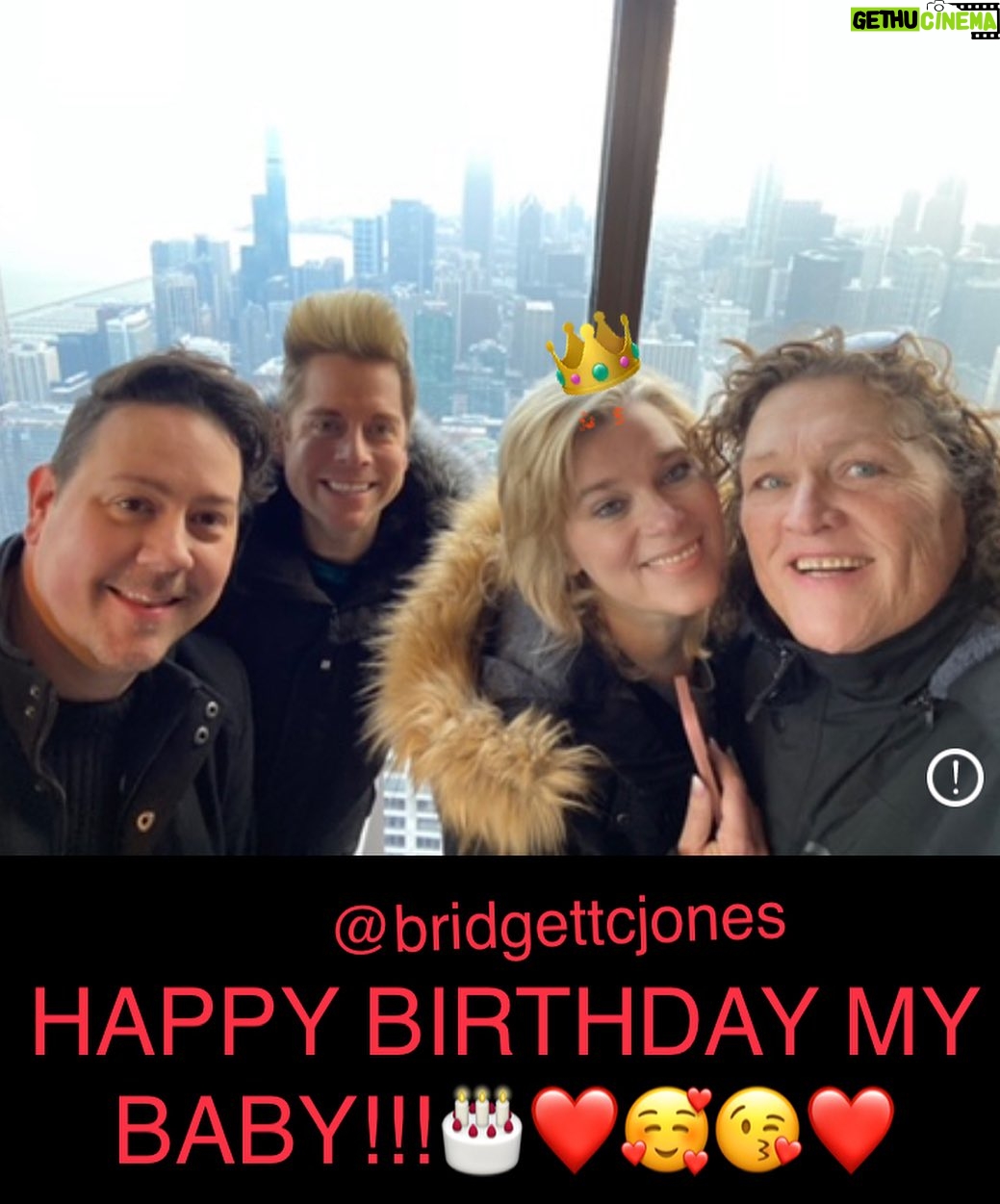Dot-Marie Jones Instagram - 🎂🎂HAPPY BIRTHDAY TO MY GIRL @bridgettcjones . Y’all help me wish this amazing woman and my life saver a happy birthday! I love you so much! I can’t wait to celebrate you when I got home.