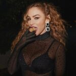 Drea de Matteo Instagram - Put a cork in it 2023! 2024 for the win 🥇✨🍾🥂✨ MY ONLY FANPAGE is on MY ✨ONLY FANS ✨FREEDOM PAGE 💋✨🇺🇸 🇮🇹✨Link in Bio! @ajkphotography 📸✨ @extensionbarla & @traceycunningham1 💇‍♀️ ✨ @bella_sophia_jewels 💎✨ @sammiethestylist 👙✨