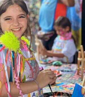 Duda Batista Instagram - Ontem foi a segunda vez que fui convidada p/ curtir essa linda festa que é o carnaval, no  @camaroteriopraia . Foi simplesmente incrível! Eu, minha família e amigos nos divertimos muito, com muita músicas brincadeiras, bebidas e comidinhas  deliciosas. Foi incrível!!! 

Muito obrigada: @camaroteriopraia 
@alan.victorrr 

#carnaval #folia #festa #camarote #musica #samba #alegria #fantasia #fun #fy #riodejaneiro #viral #fyp #fypage