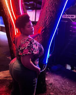Dulcé Sloan Instagram - @sxsw gave everything it was supposed to give. She ate and left no crumbs and other things the cool kids say. I had too much fun! This is my 5th year going to the festival and I STILL don’t know what it is! 

Thank you to @scamgoddesspod for stopping a conversation with an annoying man to take a picture of my ass. 🥰

Got ambushed interviewed by @thenightcap when the producer jumped out her car and ran up to me.

Got permanent bracelets from @linkxlou with @yamaneika or as @napoleonemill called them “jewelry tattoos”.

AND I got to meet one of my favorite rappers @themonaleo and thank her for the work she is doing in suicide prevention with her organization @stayonemoreday Thank you sis. Sometimes going to the bathroom can change your night lol

#sxsw #monaleo #comedyfestival #pedicab #austintexas