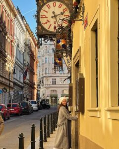 Duygu Sarişin Instagram - #prague ✨