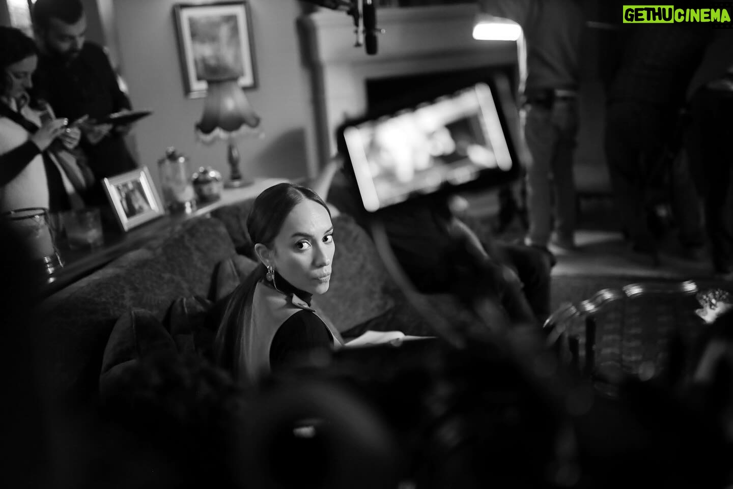 Duygu Sarişin Instagram - Backstage @dizikizilgoncalar .. #bağlantı
