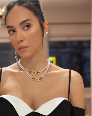 Duygu Sarişin Instagram - From London 📬