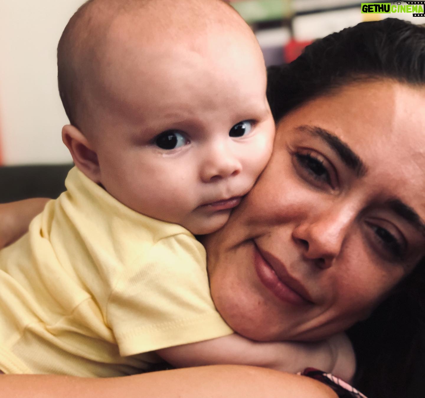 Duygu Yetiş - 23.5K Likes - “O da beni seviyorrrrr” yapımda emeği geçen @sayinbayaan ve @yigitucann a sonsuz teşekkürler ☺️