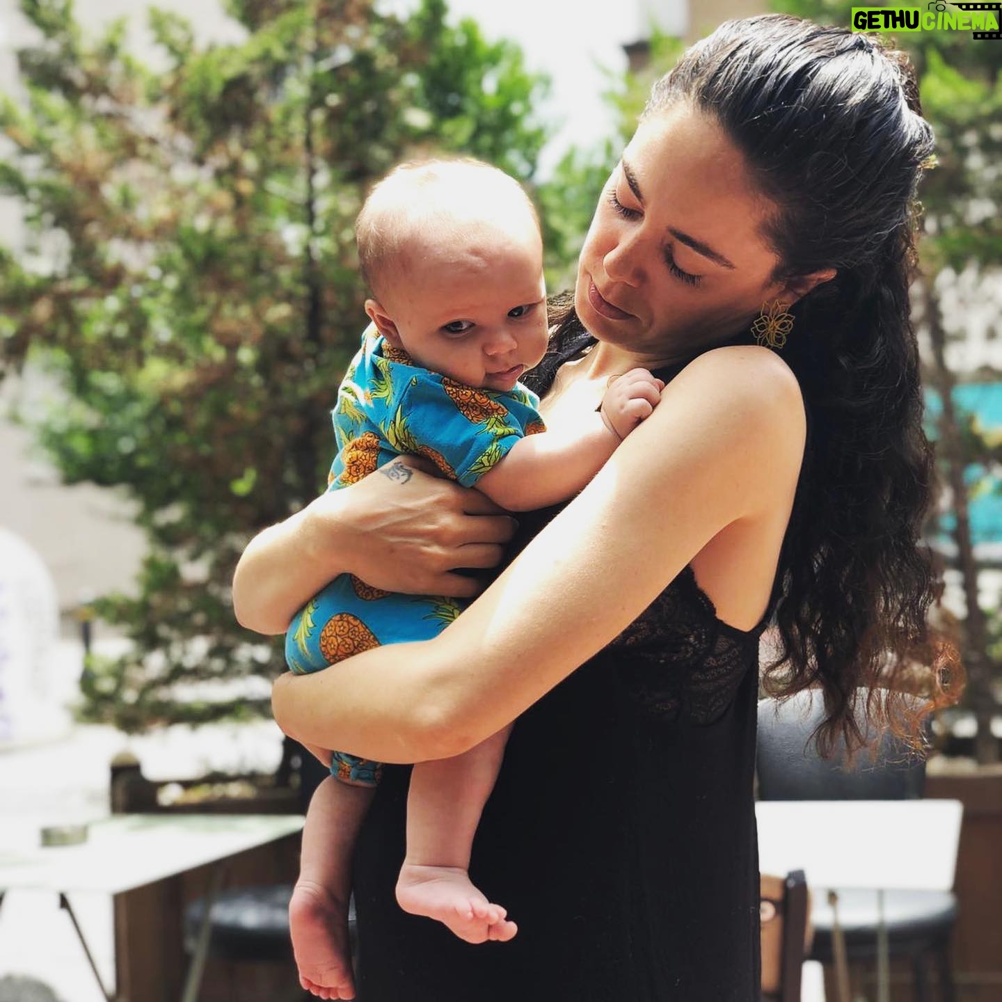 Duygu Yetiş - 33.7K Likes - Sanırım en çok seni seviyorum... @leyla_ucann