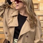 Ebba Kleberg von Sydow Instagram - Reklam: Vårens viktigaste accessoar @synoptiksweden ☀️ Synoptik har ett stort, härligt sortiment med allt från klassiker (Ray Ban Aviators) till stora svarta Prada, Burberry och sportlooken! Bågar som förhöjer DIN stil. Fira in våren med 30% på alla solglasögon online på Synoptik.se med kod EBBA30 ☀️ Giltig t.o.m 12 maj / så länge lagret räcker på alla favoriter. ÄLSKA solglasögon! Reklam för #Synoptik