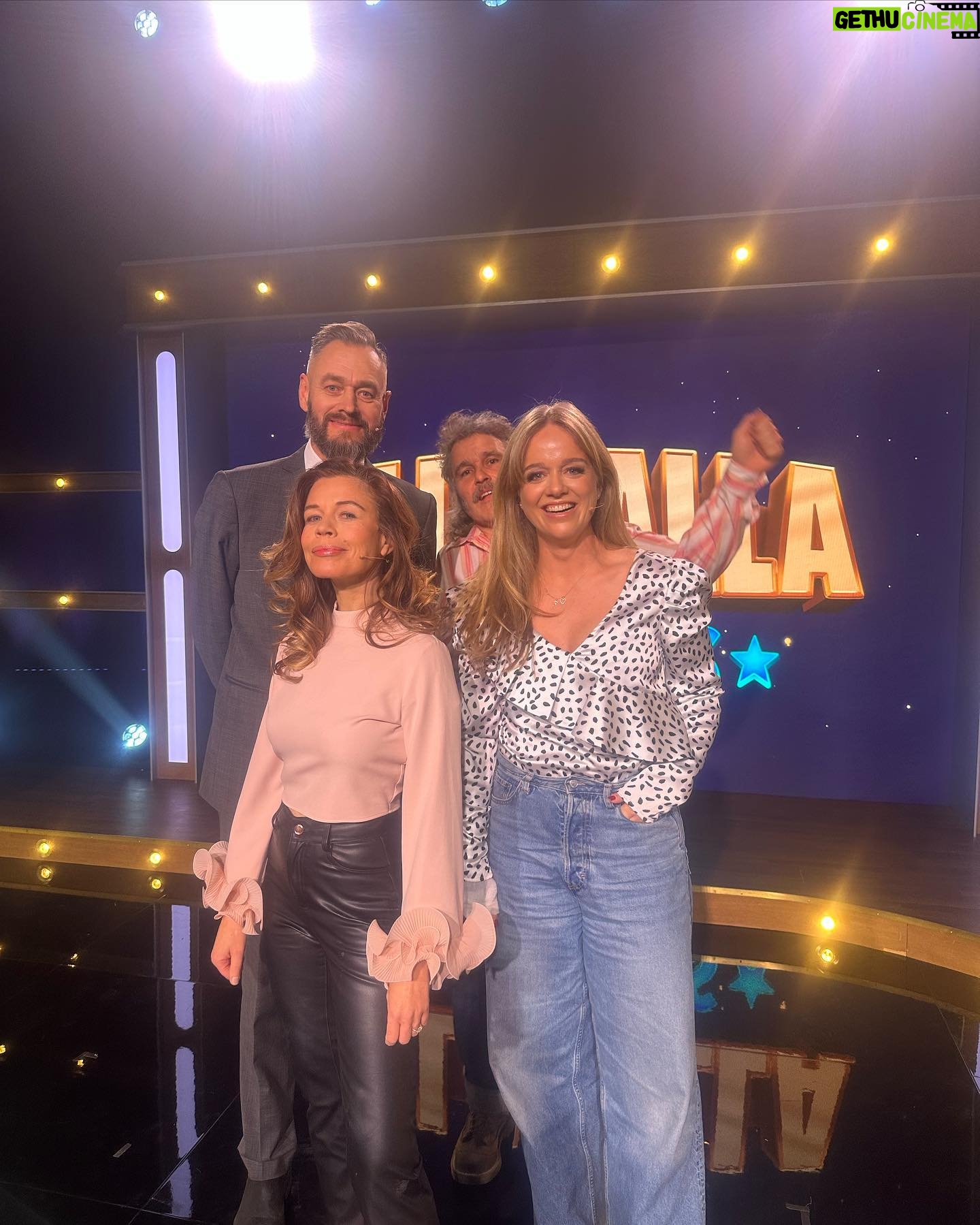 Ebba Kleberg von Sydow Instagram - Swingers-säsong!!! VAD HÄNDER NU?!?!?!?!! Ikväll säsongspremiär @allamotalla och en sak är säker: Vad som helst kan hända!!! 22.00 ❤️🔥