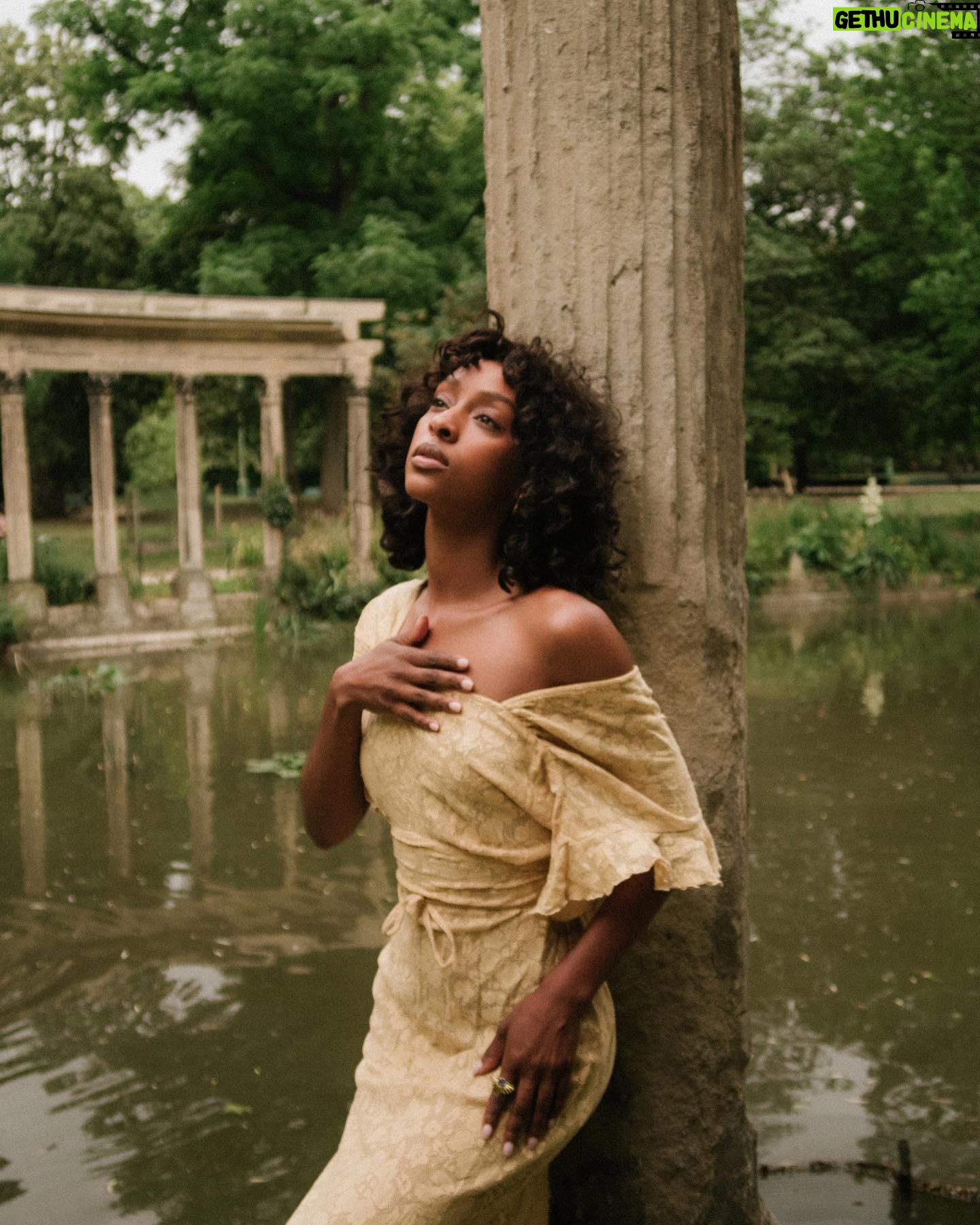 Ebony Obsidian Instagram - Perhaps the strength that you seek is in the crevices of your gentleness.