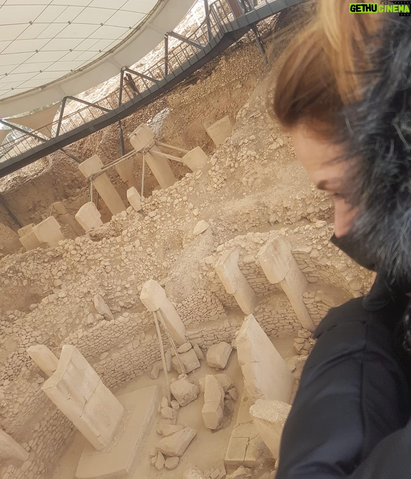 Ebru Cündübeyoğlu Instagram - #göbeklitepe çok etkileyici Gel de düşünme şimdi Enerjisi muhteşem 👌 Ezberleri bozmak ne güzel Bir de Rupert Sheldrek’e selam olsun