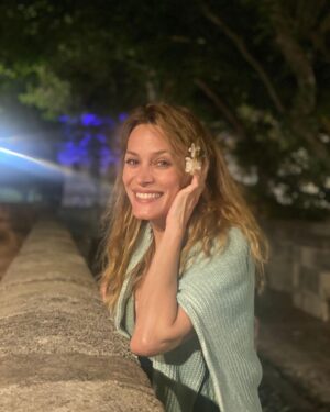 Ebru Cündübeyoğlu Instagram - 📸by @muratveseker 
🌸by @tufankilinc 
💖by @mertveseker