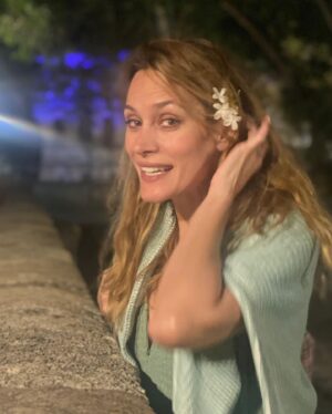 Ebru Cündübeyoğlu Instagram - 📸by @muratveseker 
🌸by @tufankilinc 
💖by @mertveseker