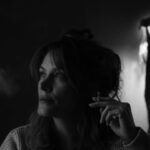 Ebru Cündübeyoğlu Instagram - Canım anneannem seni çok özlüyorum 🖤 iyi ki doğmuşsun 🤍🤍🤍🤍🤍🤍🤍 Ben sigara içmem. Arada o da anneanneciğimin anısına🖤