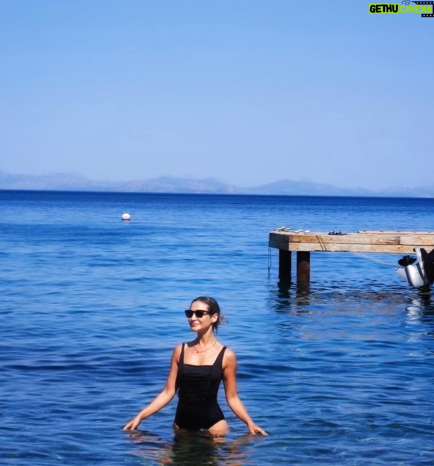 Ece Dizdar - 1.8K Likes - 180 derece. Sade, sevgili, güvenli, dost…
Hoş kal Datça. Kalırsak seneye, görüşürüz💙