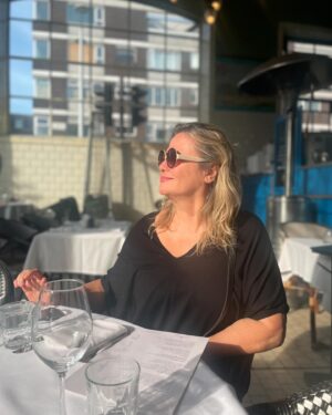 Ece Yörenç Instagram - Thank you next❤️✌️