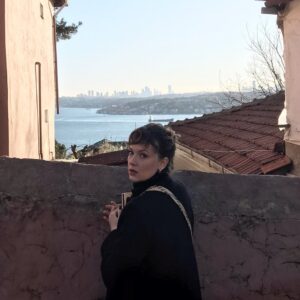 Ece Çeşmioğlu Instagram - 