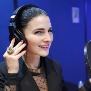 Ece Özdikici Instagram - Seslendim çocuklar😊

@yudumyag
