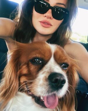 Ece İrtem Instagram - hatlarımız keskin, notalarımız tekrar hesaplanıyor