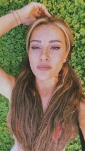 Ece İrtem Instagram - 🎶