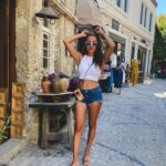 Ece İrtem Instagram - bu sokakların şerafettin'i benden sorulur dedi @ozanbugrakaya & @obk.photography