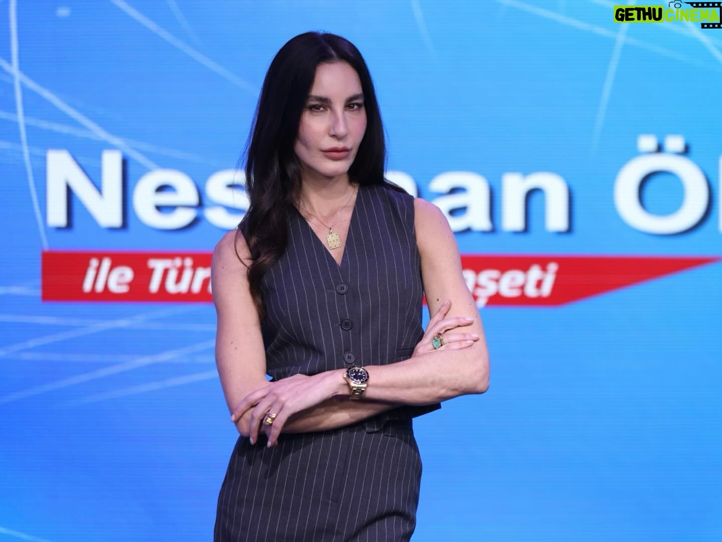 Ece Sükan Instagram - Tonight guest starring at @taskagitmakas.dizi as the journalist/anchorwoman Neslihan Öncü 😎🤓😇😍 @kanald @mfyapimtv at 20.00