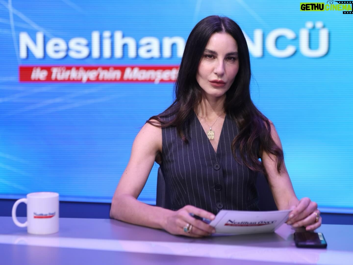 Ece Sükan Instagram - Tonight guest starring at @taskagitmakas.dizi as the journalist/anchorwoman Neslihan Öncü 😎🤓😇😍 @kanald @mfyapimtv at 20.00