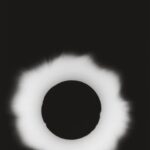 Ece Sükan Instagram - Moon dancing to Sun 🌗🌘🌑 #totaleclipseoftheheart 📷 @cuneytakeroglu