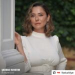 Ece Uslu Instagram - #Repost @foxturkiye with @use.repost ・・・ “Ece çok güçlü bir kadın. Gücünü zekasından, aldığı eğitimden ve ailesinden alıyor.” 🤩 Ece Uslu’nun keyifli röportajı şimdi fox.com.tr’de. #ŞahaneHayatım @sahanehayatimtv @eceusluofficial Fotoğraflar: Yiğit Danacı