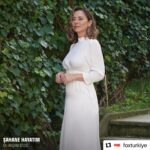 Ece Uslu Instagram - #Repost @foxturkiye with @use.repost ・・・ “Ece çok güçlü bir kadın. Gücünü zekasından, aldığı eğitimden ve ailesinden alıyor.” 🤩 Ece Uslu’nun keyifli röportajı şimdi fox.com.tr’de. #ŞahaneHayatım @sahanehayatimtv @eceusluofficial Fotoğraflar: Yiğit Danacı