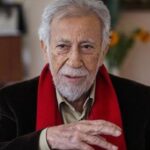 Ece Uslu Instagram - Benim çocukluğum, ah Arif abim 😞 Çiçek Arif derdik hepimiz sana… Kardeşim dendimi aklımıza ilk gelen sen olacaksın…. Düzen böyle işte, yapacak bişiy yok 😞 Huzurla uyu… elbet bir gün hepimiz aynı yerde kavuşacağız… #ArifKeskiner