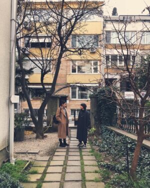 Ecem Akbin Instagram - Çağloşumla güzel bir İstanbul öğleni 🌿