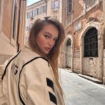Ecem Atalay Instagram -