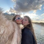 Ecem Atalay Instagram - Hayatimin en guzel hediyesi… iyi ki varsin, iyi ki ablan olarak beni secmissin ♥️