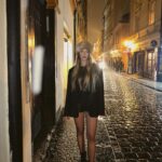 Ecem Atalay Instagram – Baby, it’s cold outside 🌹