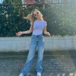 Ecrin Su Çoban Instagram - Yaz havası🫠☀️