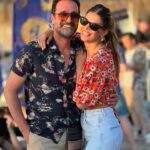 Eda Özerkan Instagram - Bir bakış baktın kalbimi yaktın..❤️🤣😂 @timuracar Sonsuz olasılıklarım neler?🍀 #festival 🎈#anıyakala #hayatandanibarettir #aşk