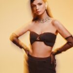 Eda Özerkan Instagram - I know what you’re doing!✨😎 Photo/ @kaan.turkerr @the.studio.zero Hair&make up/ @gokhancigeroglu Styling/ @betulcapkurr Manager/ @abdullahbulutmanagement @katicoban 🙏🏻🫶🏻🌸 #edaözerkan #edaozerkan #aniyakala #hayatandanibarettir #in #instagram #instagood #instalike #instadaily #instamood #instafashion #instalove #instadog #instacool #instaphoto #instaphotography #instatravel #instaart #instafollow #instavideo #instahair #instagamer #instabook #instajewelry #instabeauty #instalikes #instadraw Ve sonsuuuuzzzz olasılıklarım neler?🍀