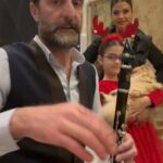 Eda Özerkan Instagram - 2024 yükleniyor….🎄🎅🏻 @timuracar #elizkız ❤️ #karamel 🧿 #edaözerkan #edaözerkan #timuracar #anıyakala #hayatandanibarettir #instagram #instagood #instadaily #instalike #instamood #instalove #instacool #instatravel #instareels #instafollow #instastyle #instablogger #instabeauty #in #insta #instafashion #instamoda #happynewyear #2024 Bundan daha iyi nasıl olur?🍀sonsuz olasılıklarım neler?🍀 Ve bizim için neler mümkün?🍀