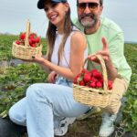 Eda Özerkan Instagram – Bir 🍓 meselesi…. @timuracar ❤️

#edaözerkan #edaozerkan #aniyakala #hayatandanibarettir #instagram #instagood #instalike #in #instadaily #reelsinstagram #instamood #insta #influencer #timuracar #insta #instaphoto #instaphotography #instatravel #instacool #instareels #instastyle #instamoda #instabook #instabeauty #instablogger #instalove #instalikes #instafollow #instahome 

Ve sonsuz olasılıklarım neler?🍀